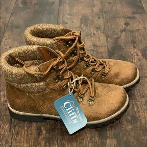 Cliffs by White Mountain Brown Hiking Boots 8 NEW